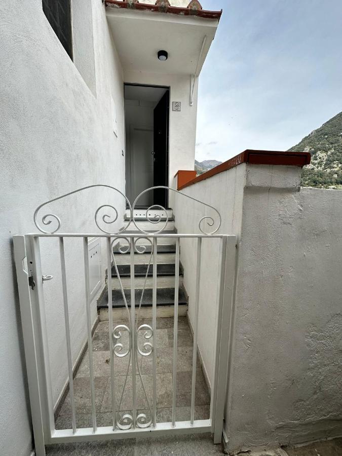 Casa Vacanza La Peonia Minori Exterior foto